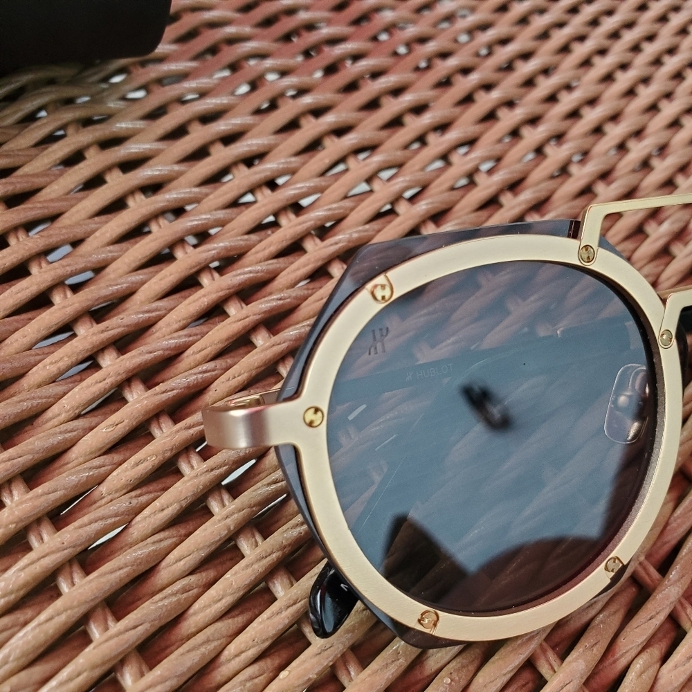 Hublot Tech Shield Sunglasses H006 Gold/Bue in Pristine Condition With CASE - Picture 11 of 12